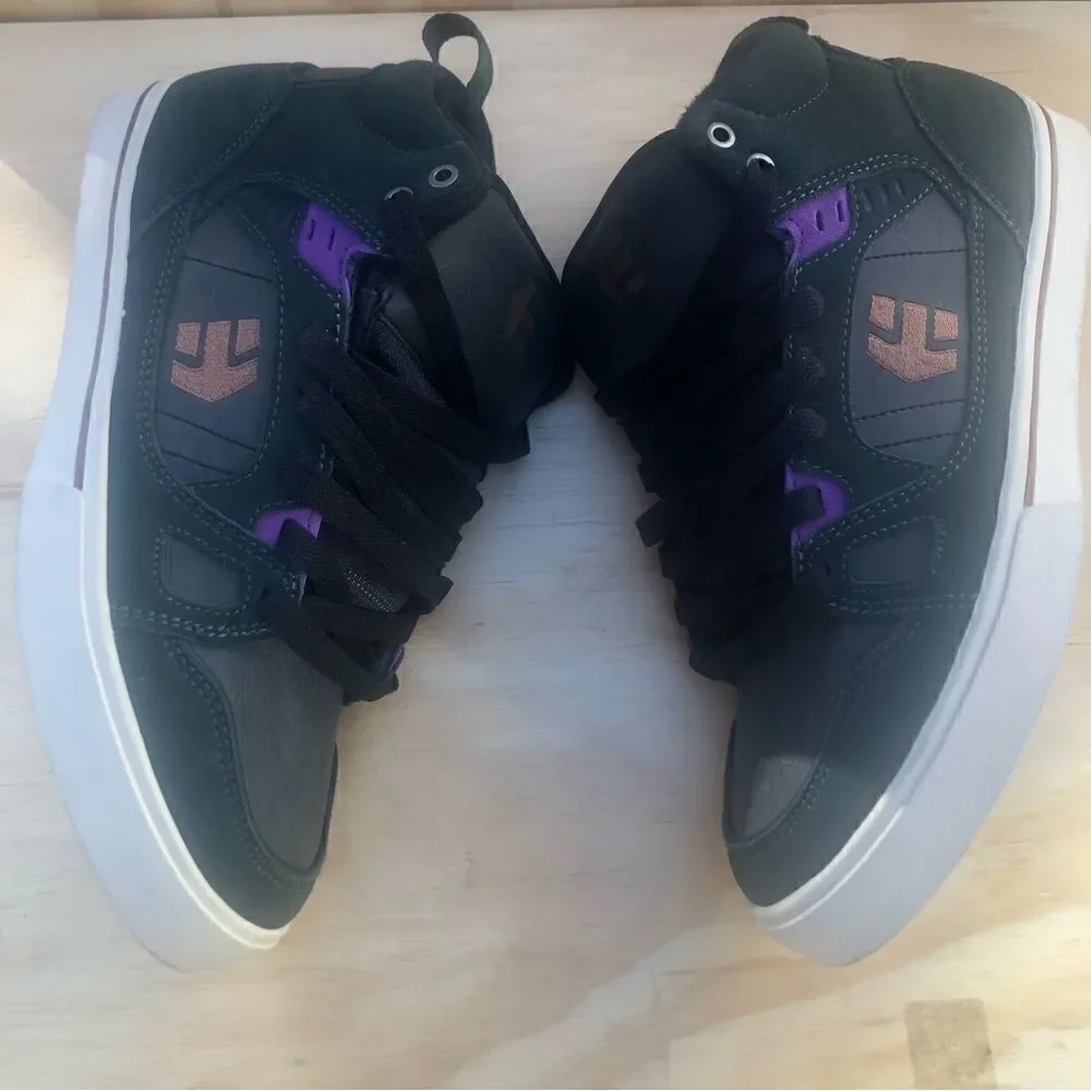 Etnies Agron Dark Green Suede Skate Inspired Sneakers Shoes Men’s Size 10.5